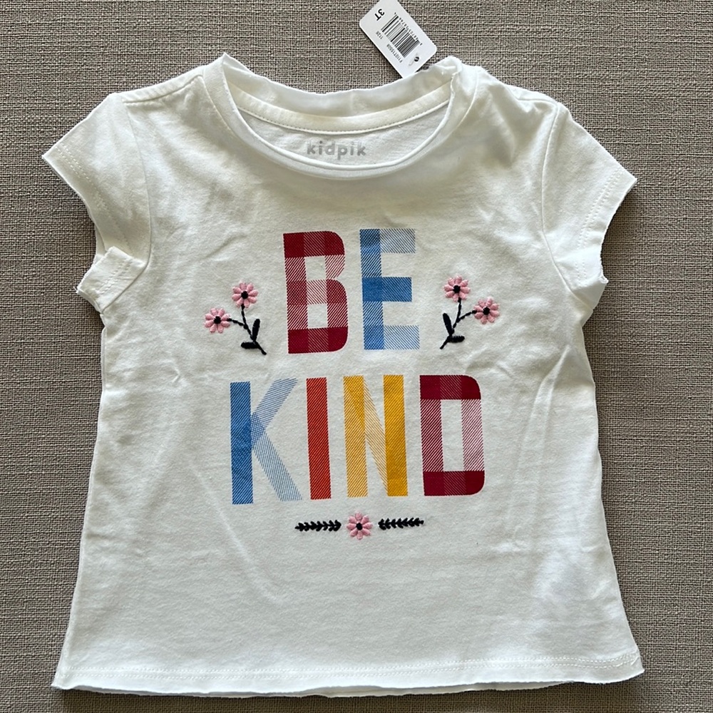 Be Kind embroidered short sleeve t-shirt
